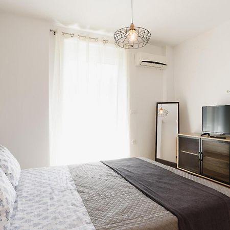 Rhodes City Mandraki City Center Apartments מראה חיצוני תמונה